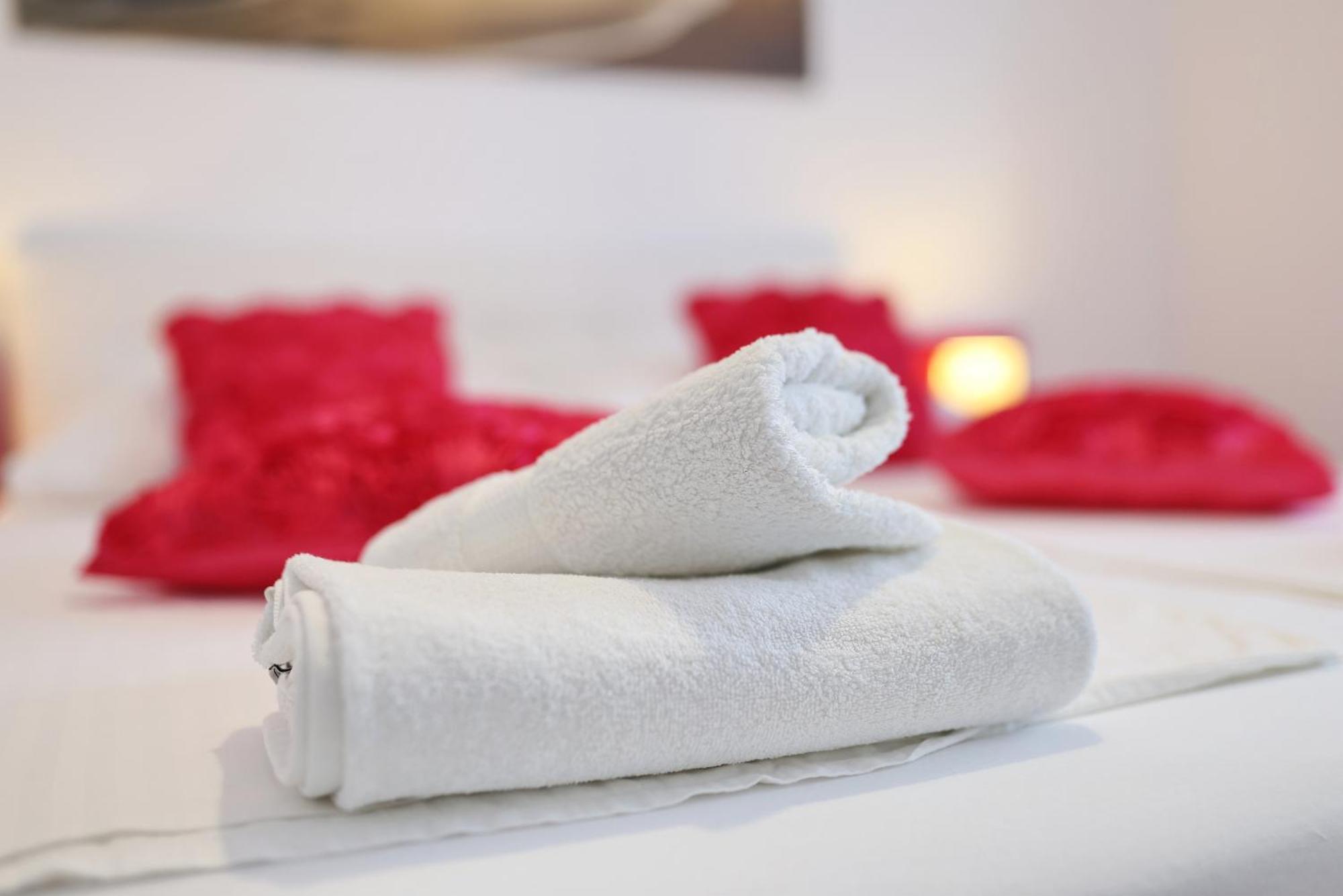 Apartments Rosini, 300M From The Beach With Shared Tavern And Bikes, Нин Экстерьер фото